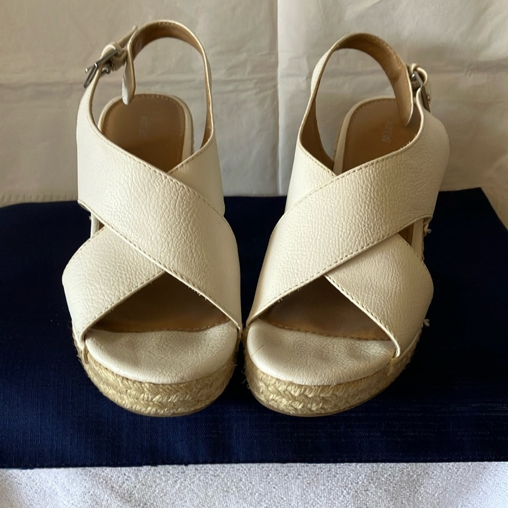 Apt 9 Women’s Sz 8M White Espadrille Wedge Platform Sling Back Open Toe Heels